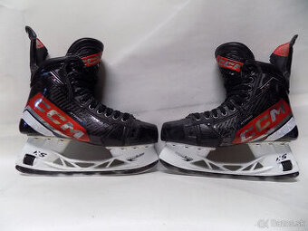 Profi korčuľe CCM FT6 PRO (velikost 6,5 Regular) - bazarové