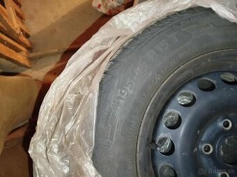 ZIMNÉ KOLA NA PLECHOVÝCH DISKOCH - 195/65 - R15