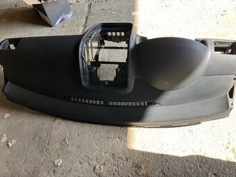 Palubná doska Volkswagen golf V