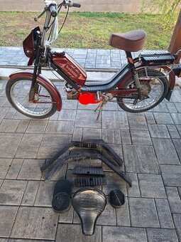 Predám sedadlo a plasty - Babetta 210