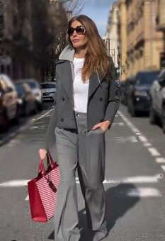 Zara s kapucňou grafit