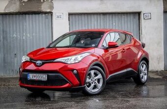 Toyota C-HR 2.0i Hybrid - 6 000km - 1.majiteľ - záruka