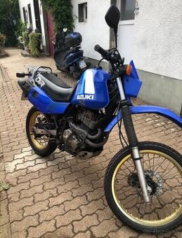 Suzuki DR 650