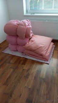 Periny a vankúše z peria.