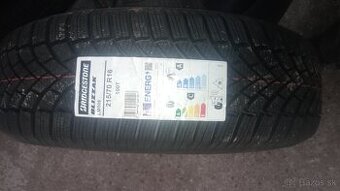 215/70r16 bridgestone blizzak lm005