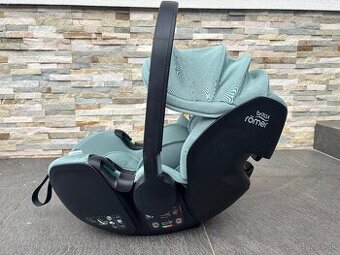 Decká sedačka , postielka , prebaľovacia komoda