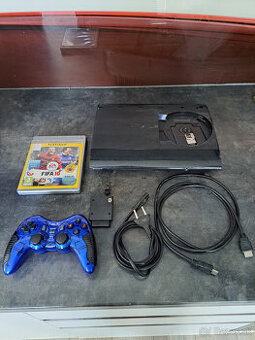 Sony PS3 slim silver funkčná.