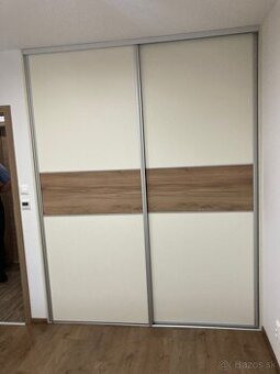 Vstavaná skriňa - 1