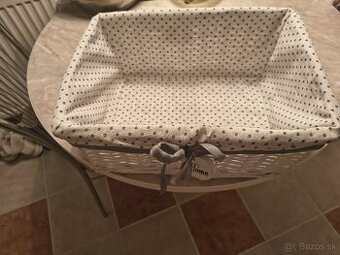 Prútený úložný box biely