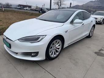 Tesla Model S Ludicrous Performance