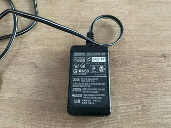 Sony napajaci adapter AC-L200C