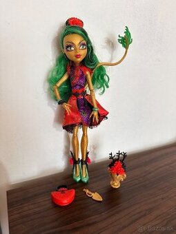 Monster high Jinafire Gloom and Bloom
