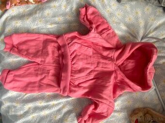 👶 Predám balík oblečenia pre bábätko 👶  Veľkosti 50 – 56,