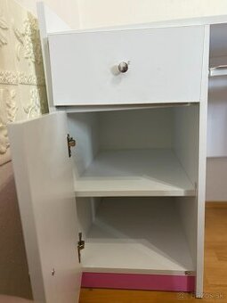 Napredaj písací stôl a skriňa