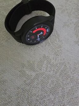 Samsung galaxy watch 5 pro čierne v top stave s dobrou vydrz