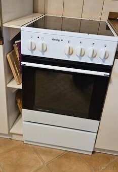 Elektrický sklokeramický sporák