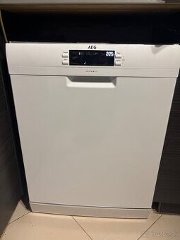 Umývačka riadu AEG