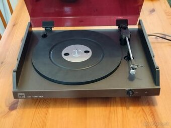 Gramofón Tesla NC470