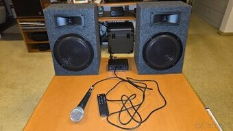 Zostava zosilňovač , reproduktory a mikrofón