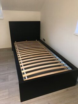 Malm posteľ 90x200