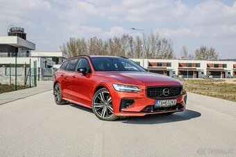 Volvo V60 T8 R-Design, 223 kW, 2020, už od 379€/mesačne