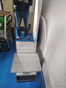 Predám stolík so zrkadlom