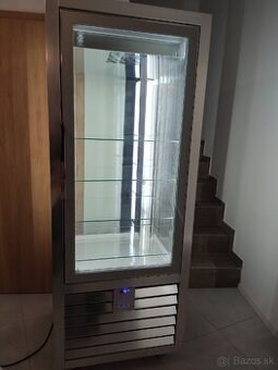Mraziaca gastro vitrína Silfer QGL 450 V2T
