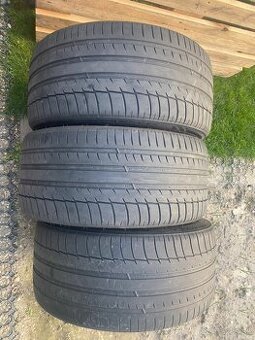 Letne pneu 295/35 R21