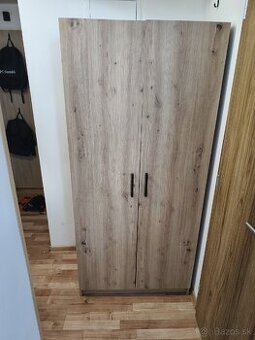 Skriňa