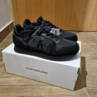 Calvin Klein nove