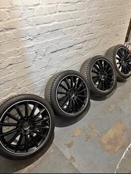 Pneumatíky Bridgestone Mercedes AMG