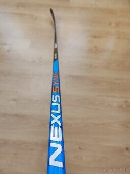 Predám hokejku Bauer Nexus 2Npro a Nexus Sync