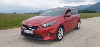 Kia Ceed SW 1.5 T-GDi Gold, MT6, 8/2023 - 1