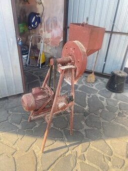 Šrotovnik na obilie 7kw - 1