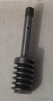 Predám nový šnekový hriadeľ na bub.kosu Dakr RZS 69.