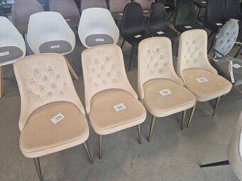 predam 4x novu dizajnovustolicku (iba vystavena v showroome)