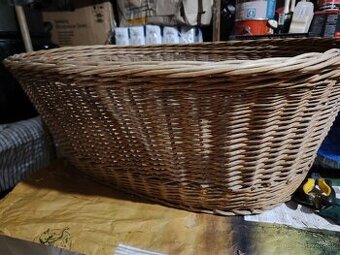 Prútený košík dlhý na dekorácie,  Akcia 15€