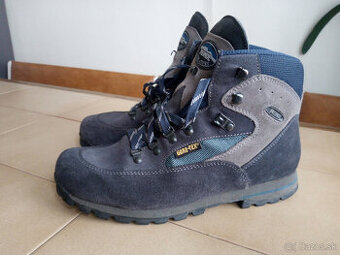 Panska kozena trekingova Gore-Texova obuv MEINDL.