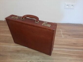 predám koženú diplomatku