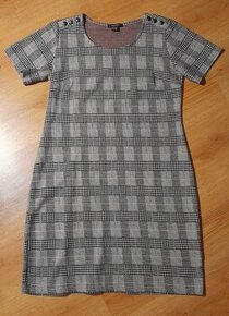 Dámske obtiahnuté, puzdrové šaty