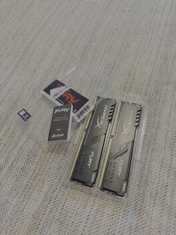 HyperX 16GB KIT DDR4 3200MHz CL16 FURY - 1