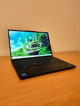 Lenovo ThinkPad E16 | i3-1315U | 8 → 32 GB RAM | 256 → 1 TB - 1