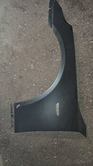 Predám šoférov blatník na bmw e60