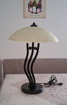 Stolná lampa