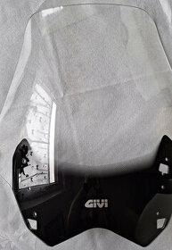 plexi štít GIVI na Yamaha FJR 1300