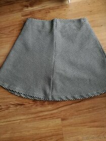 Dievčenská sukňa zn. TUMBLE ´N DRY - 1