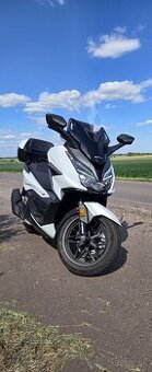 Honda Forza 125, vyhrievané gripy honda, športový variátor