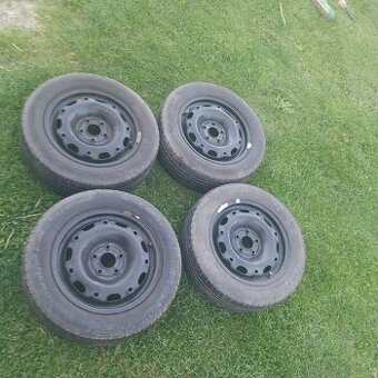Pneu 5x100 R14