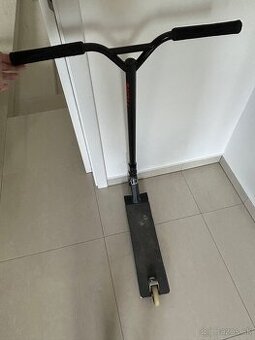 custom freestyle kolobezka