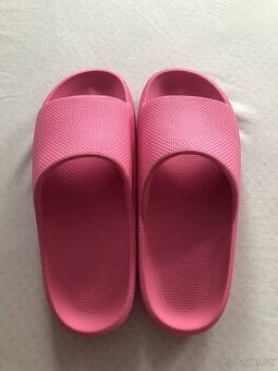 šlapky pink vel 40-41